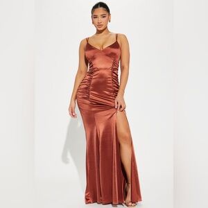 BNWT - Fashion Nova Rust Maxi Dress